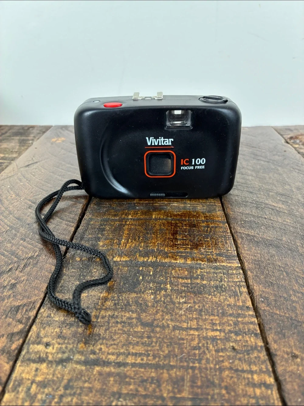 Vivitar Focus Free Compact Film Camera Black